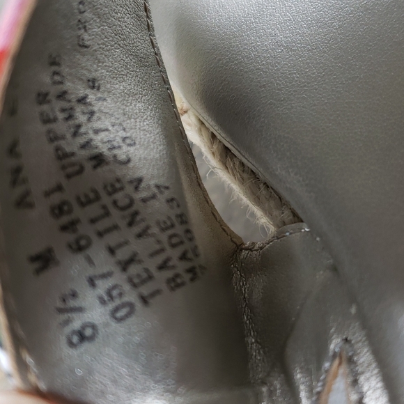 a.n.a. A New Approach Women's Erin Platform Sandals With  Flower Print - Picture 9 of 9